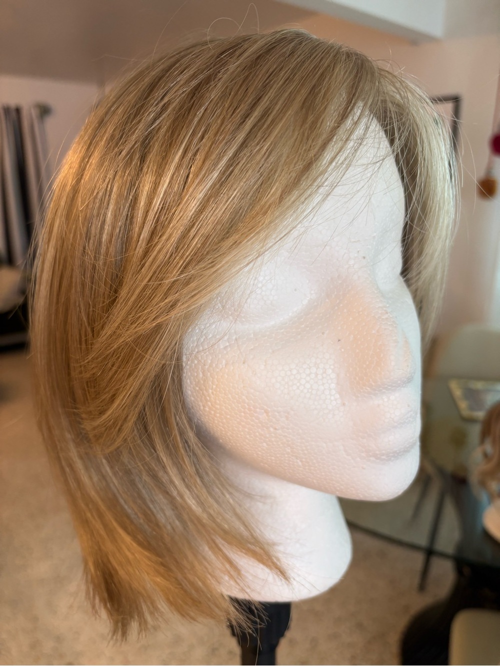 BLONDE Warm tone Hand Tied Synthetic Bob! Gorgeous color & Fibers. 100% Hand Tie